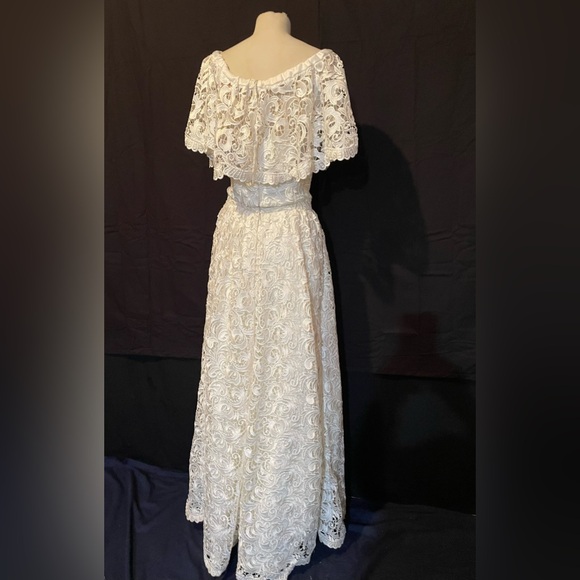 Designer pas de deux 12 Ivory Guipure Lace A-Line Skirt Corset Cape